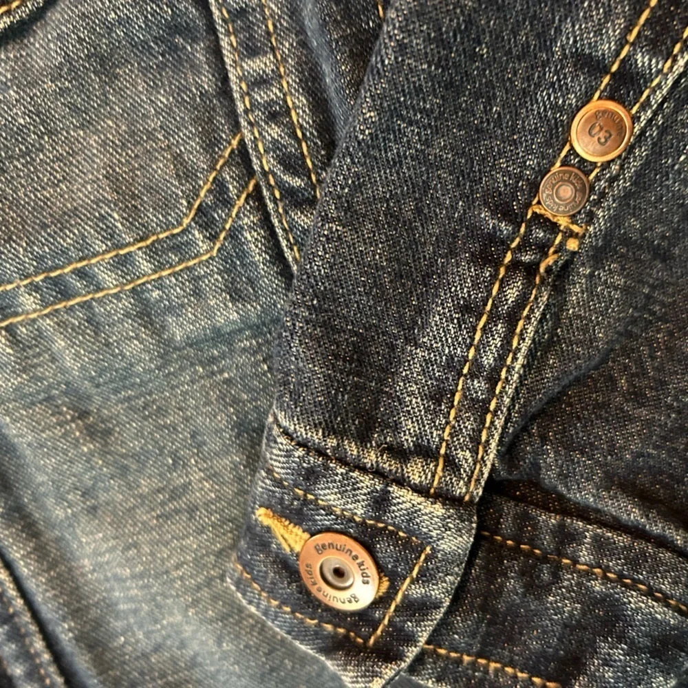 Vintage 2003 OshKosh B'gosh Unisex Kid's Blue Jean Denim Jacket Size 2T